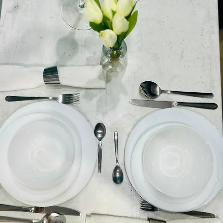 Apartment Flower House 7