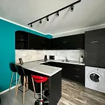 Апартаменты Flower House 7