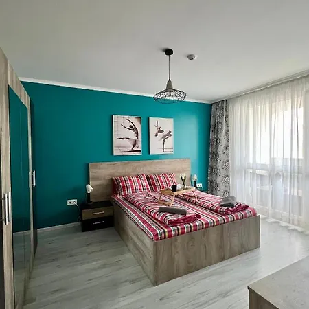 Апартаменты Flower House 7 *