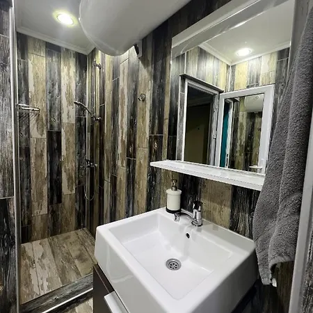 Апартаменты Flower House 7 *