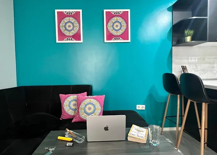 Flower House 7 アパート