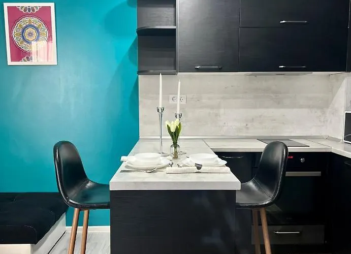 Flower House 7 アパート