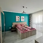 Διαμέρισμα Flower House 7 *